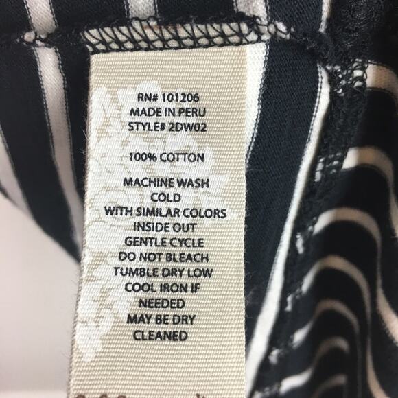 Soft Surroundings Black & White Stripe Short Sleeve Tee Medium - Picture 6 of 7